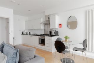 Covent Garden Apartments - 5