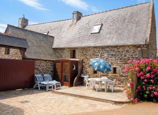 Maison charmante à Trédrez-Locquémeau avec jardin et terrasse - 0