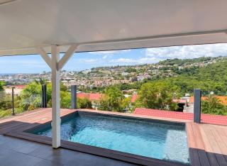 Villa avec piscine privée à Fort-de-France, 93 m² - 0
