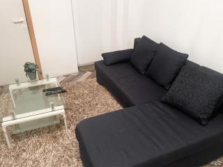 Modern Apartment in Liège with Parking 80 m² - 0