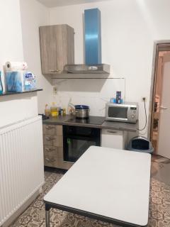 Modern Apartment in Liège with Parking 80 m² - 3