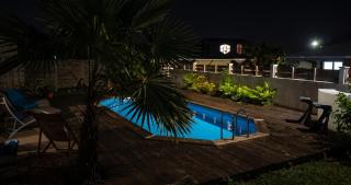 Studio accueillant à Baie Mahault, 22 m², piscine partagée. - 1