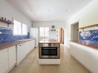 Villa with Private Pool in Upper Prince's Quarter - 5