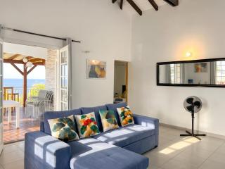 Maison à Baillif avec vue mer et terrasse - 8