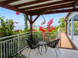 Maison à Baillif avec vue mer et terrasse - 4