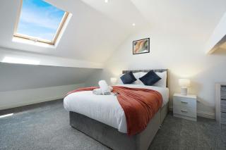 Comfortable 4BR Stay Byerley Road by Stay With Us - Shildon - 9