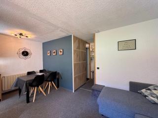 Studio rénové 2019 · Ski aux pieds · Balcon · 4 pers - 3
