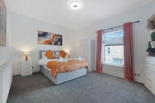 2BR Darlington Home by Stay With Us - 9