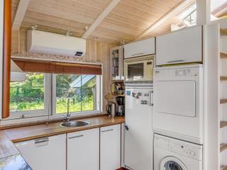 Holiday Home Wilma - 400m from the sea by Interhome - 6