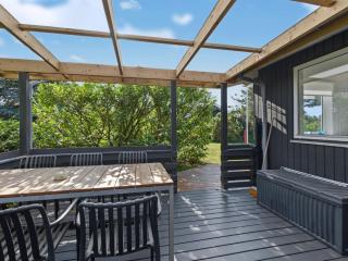 Holiday Home Margit - 10m from the sea by Interhome - 1