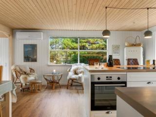 Holiday Home Hansa - 3km from the sea by Interhome - 4