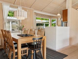 Holiday Home Erko - 575m from the sea by Interhome - 3