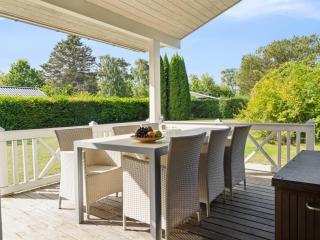 Holiday Home Erko - 575m from the sea by Interhome - 1