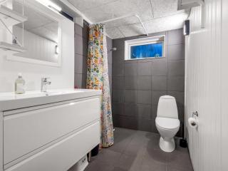 Holiday Home Niels - 1-3km from the sea by Interhome - 5