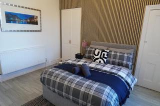 Sunderland Elegant Suite, Multiple Parking - 8