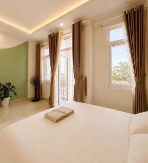 Happy 2 Hotel - 1