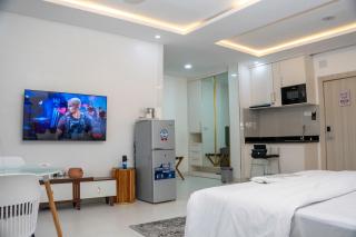 Precious Pavilion Apartments - 1