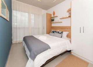 Modern 1BR at Petra Tower Pool & City Views - 3