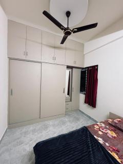 Curator crib - 1