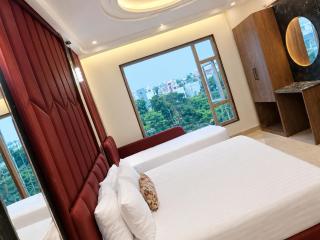 Hotel Benchmark Suites - 3