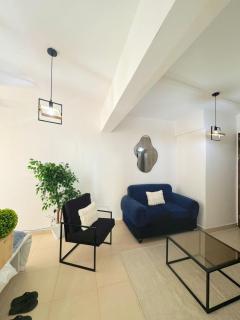 KHOMEs - 6