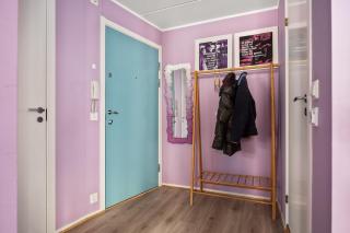 The Cozy Violet Hideaway - 2