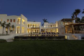 Ultra-Luxury Beachfront Estate - 4