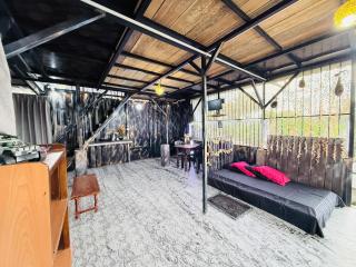Sky View Lounge - 1