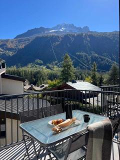 Royal Stratton by Pangea Services - 5 mins walk to Grands Montets - 9