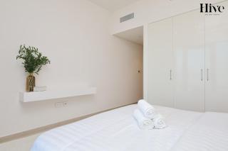 Stylish 2BR Apartment in Downtown Views - 1