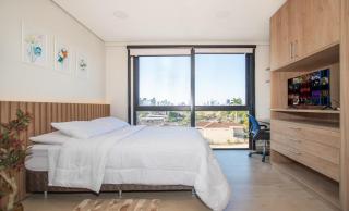 Modern Studio Gym & Rooftop Pool Near Malls - 4