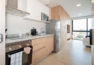 Modern Studio with Rooftop Pool Gym & 200 Mbps WiFi - 8