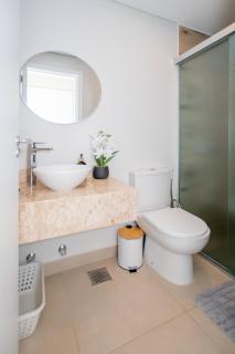 Spacious One-Bedroom Near Shopping and Dining - 2