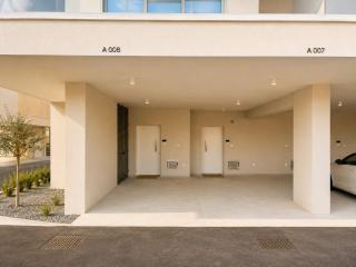 Avalon Gardens A008 - Designer Resort Studio - 1