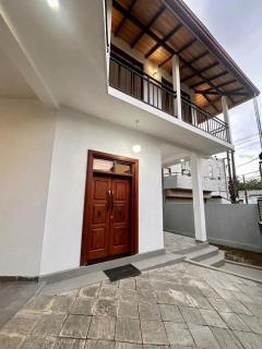 The Heaven Inn Colombo - 6