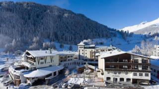 Superior Wellnesshotel Mein Almhof 4 S - 9