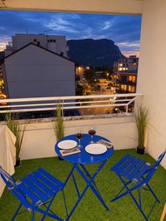 L'AZUR - studio balcon - vue montagne - Tram Genève - 2