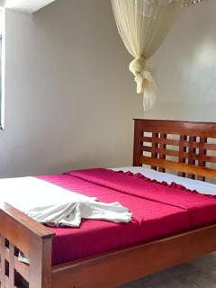Mt Rwenzori Heritage Guest House - 1