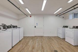 Designer 1-Bed Haven near Downtown! Pets Welcome! - 3