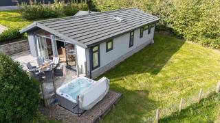 Saffron Lodge, 24 Roadford Lake Lodges - 9