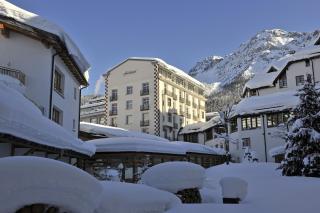 Hotel Schweizerhof Lenzerheide - 0