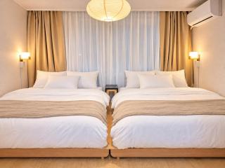 2BR Heyhwa stay Airport Taxi available - 9