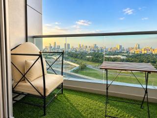 TOP VIEW luxury 2 bedrooms with amazing view in ajman - Ajman - 6
