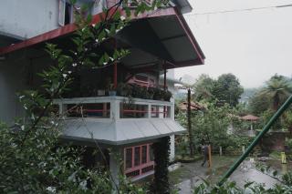 Tag Along 2 0 Hostel Gangtok - 5