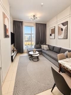 TOP VIEW luxury 2 bedrooms with amazing view in ajman - Ajman - 9