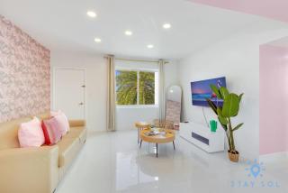 Free Parking, Bay View, Pool, Step To Beach - 5