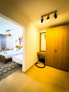 Stylish 2BR in Edelma Pool & Balcony - 4