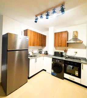 Stylish 2BR in Edelma Pool & Balcony - 1