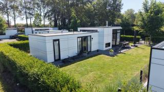 Breskens Chalet Albatross mit Zaun Nr B124 - 0