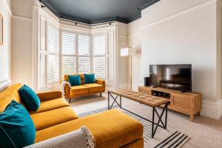 4BR Contractor Stay Parking Wi-Fi Spacious - 7